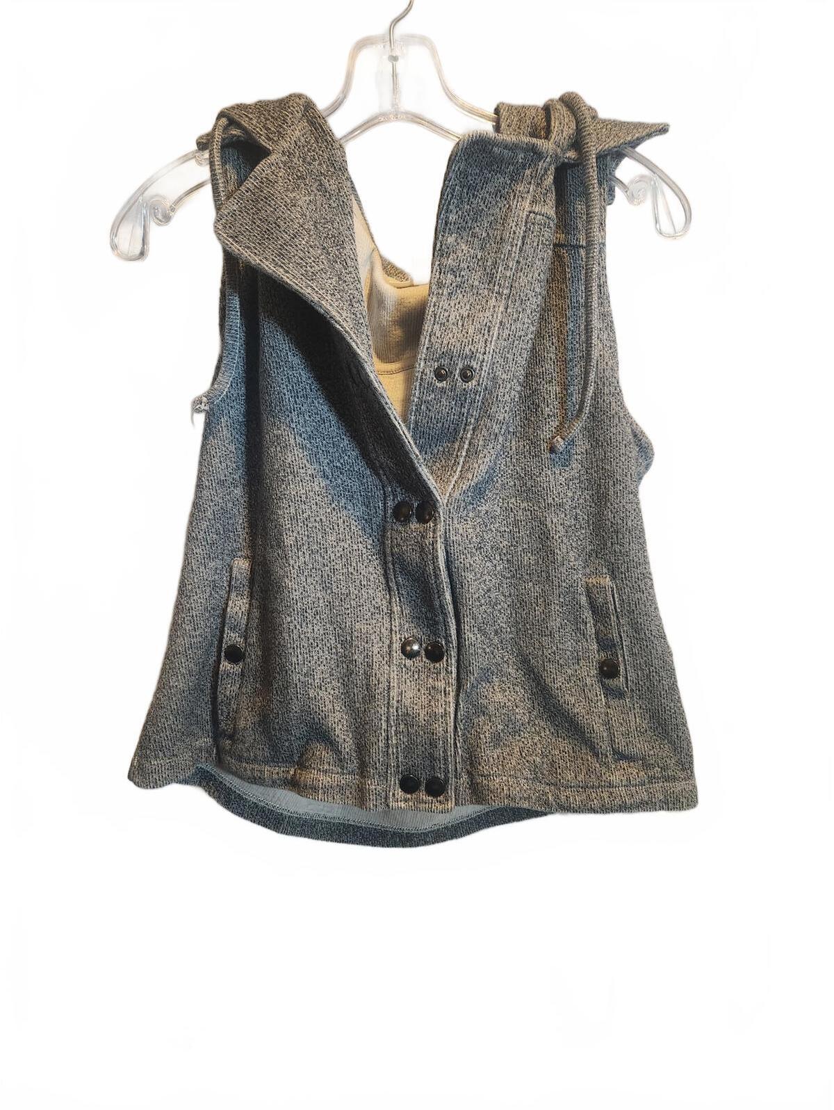 Coldwater Creek Grey Sleeveless Button Up Sweater Vest. Womens Size Large.